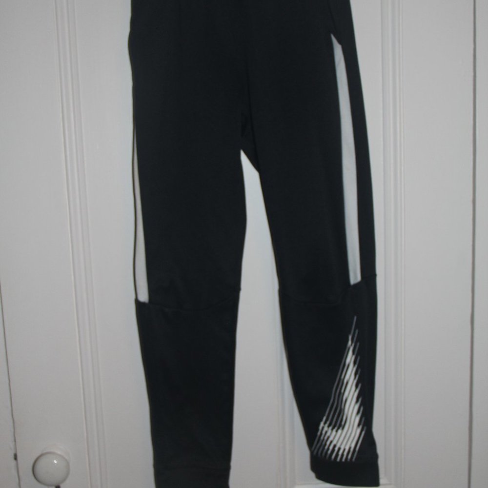 Nike Dry Fit Jogger Sweatpants Youth Large
